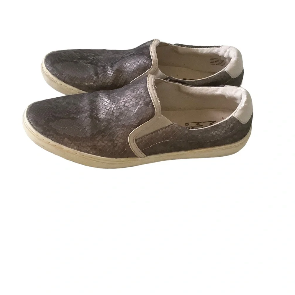 Miz Mooz Serapina metallic snake print slip on fashion sneakers size 8.5